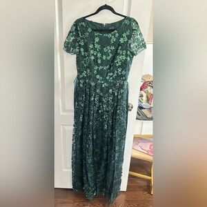 Beautiful green T-shirt prom dress